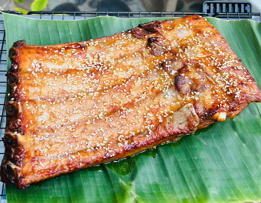 Thịt thơm mềm cay nhẹ đậm vị sốt Thái